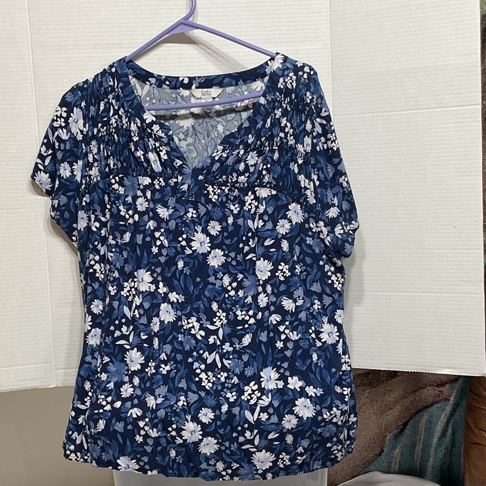 Croft & Barrow Blue Floral Blouse